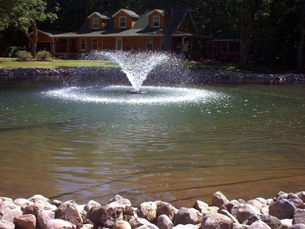 Kasco 1/2HP Aerating fountain, one V-shaped pattern, 100' cord