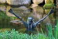Aquascape Crazy Legs Frog Spitter w/pump